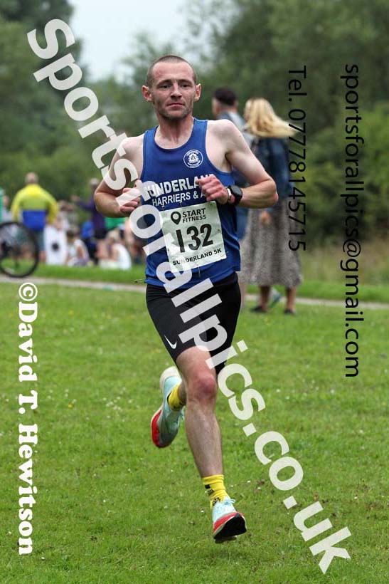 Mens Sunderland 5k (Inc. NE and NCAA Champs), Silksworth, Sunderland, Thursday, July 22nd. Photo: David T. Hewitson/Sports for All Pics